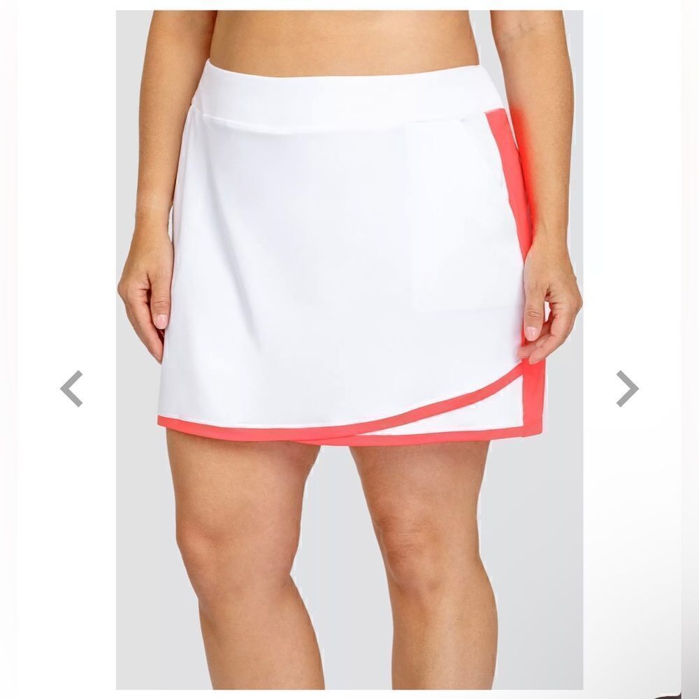 Tail Women's Wrap Hem 16'' Golf Skort